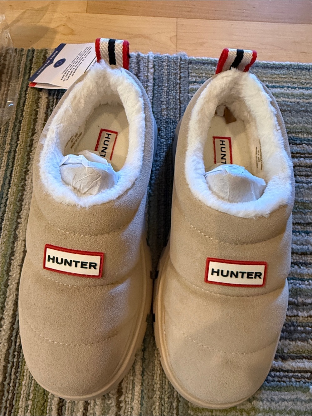 New in Box! Hunter Madison insulated water resistant mules